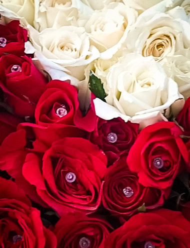 Deluxe 100 Roses Bouquet with Heart Design | Premium Flower Delivery Pangasinan